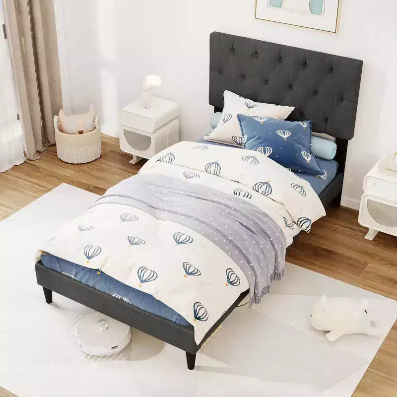 Telaio letto Twin/Full/Queen size con testiera trapuntata e doghe in legno, facile da montare