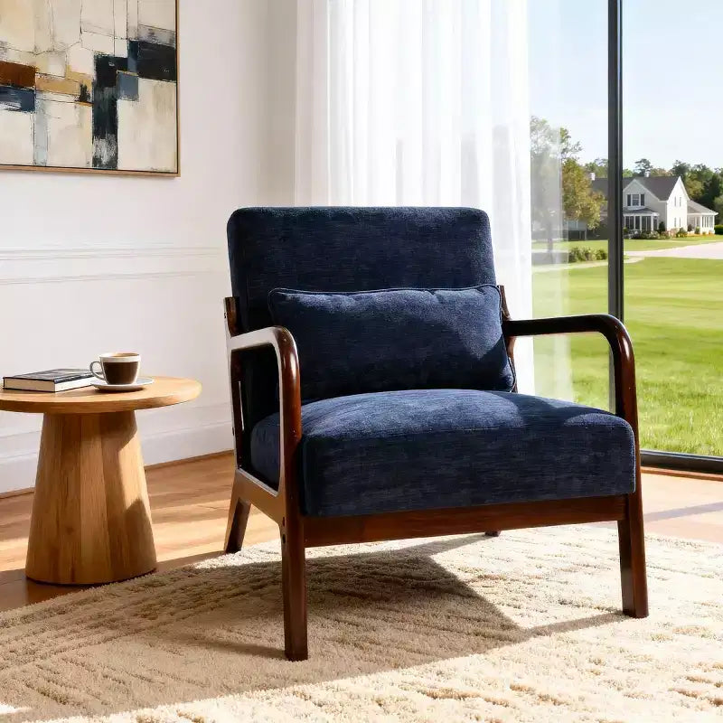 Poltrona moderna con braccioli e struttura in legno massello, elegante sedia imbottita, poltrona club per soggiorno, camera da letto o ufficio