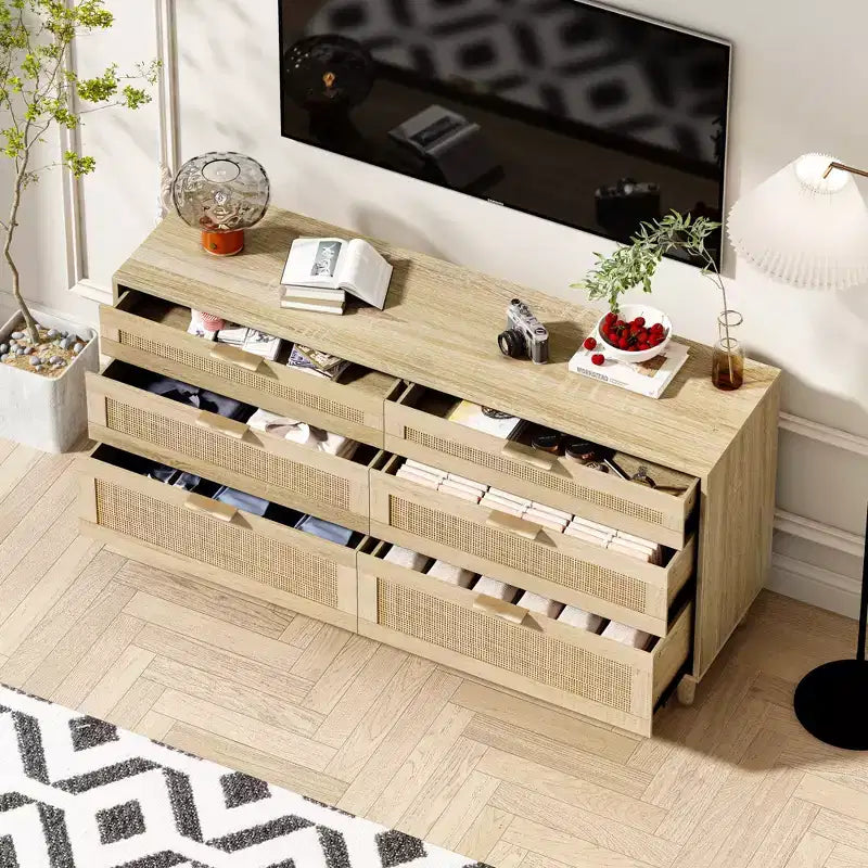 Cassettiera a 6 cassetti in rattan da 59 pollici, armadio porta abiti per camera da letto, maniglie in metallo e gambe in legno, colore naturale
