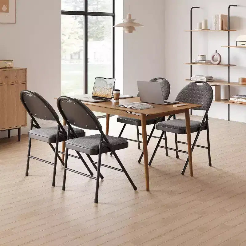 Sedie Pieghevoli in Lino Imbottite Confortevoli Confezione da 4 - Telaio in Metallo Resistente, Piedini Antiscivolo, Impilabili per Casa, Ufficio, Sala da Pranzo, Sedute per Ospiti Interno/Esterno