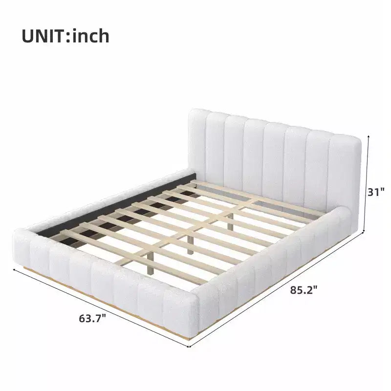 Struttura letto a piattaforma matrimoniale/king-size, con rivestimento in bouclé e base in legno, a basso profilo per camera da letto, appartamento